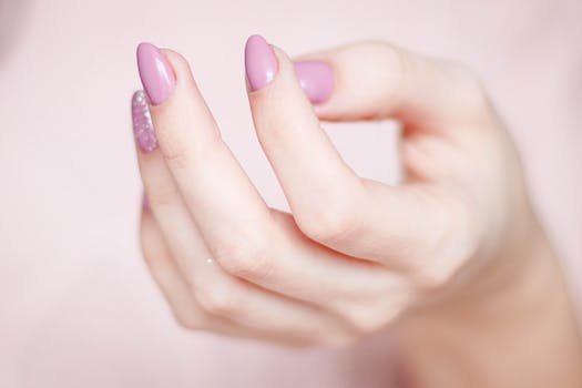 Comment choisir un sèche ongles en 2023 ?