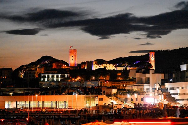 Photographe Cannes : l'Hôtel Carlton et les Portraits Inoubliables du Festival